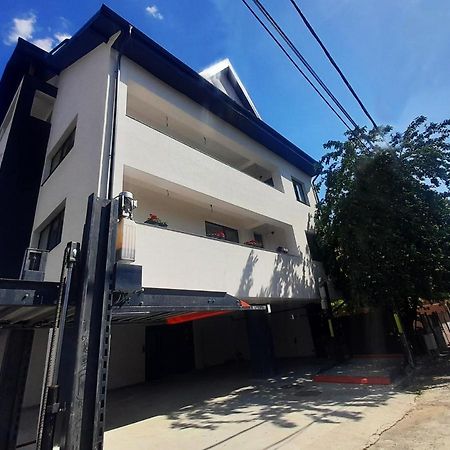 White Flat Apartment Bucharest Luaran gambar