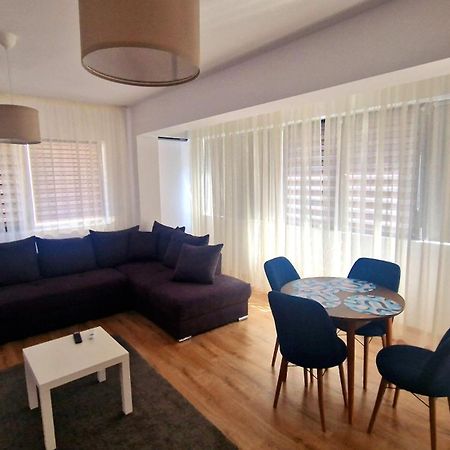 White Flat Apartment Bucharest Luaran gambar