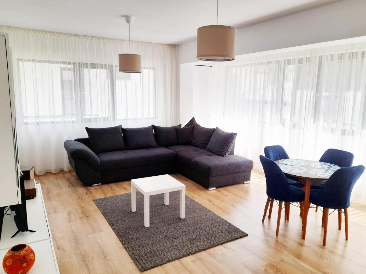 White Flat Apartment Bucharest Luaran gambar