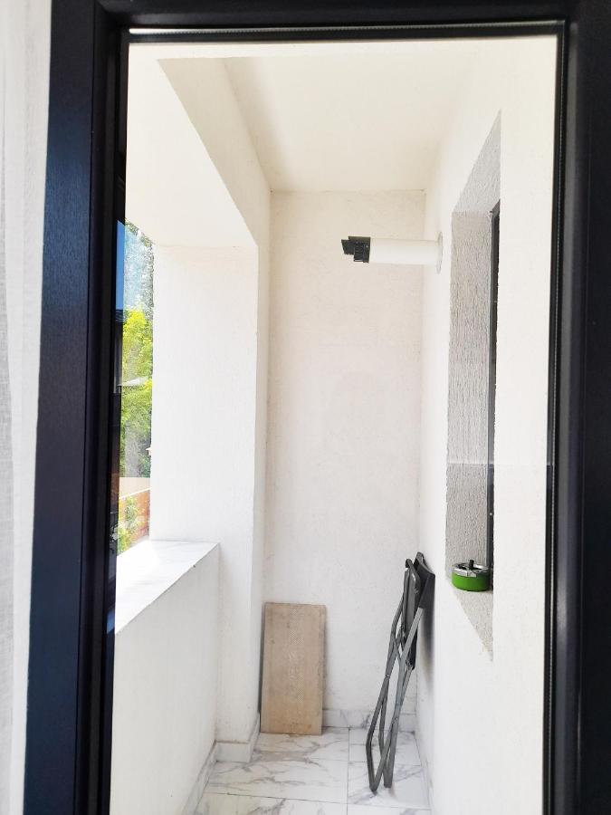 White Flat Apartment Bucharest Luaran gambar