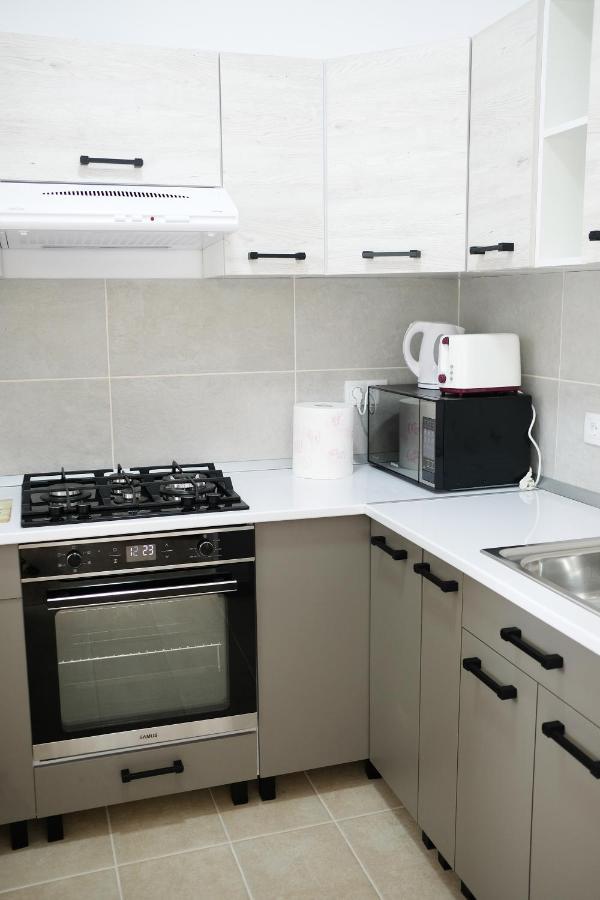 White Flat Apartment Bucharest Luaran gambar